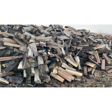 Рубані дрова твердоі породи Гребінки