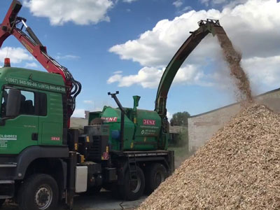 Щепа, пеллети чи дрова — що вигідніше для опалення будинку